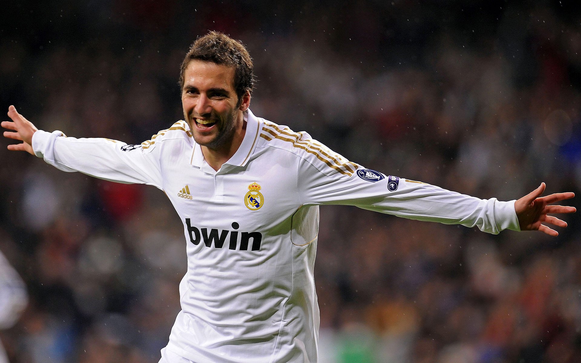 英超争冠焦点战，洪都拉斯式防守能否压制葡萄牙式进攻？